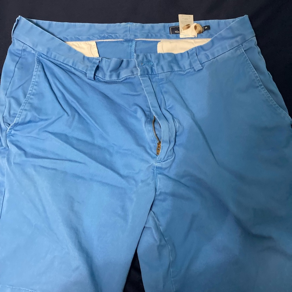 Vineyard vines men’s blue shorts size 36